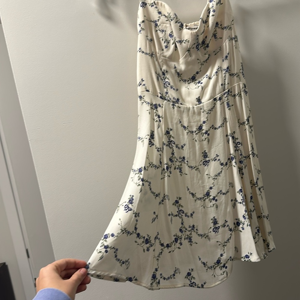 Reformation blue and white floral dress, corset style top, like new 4